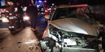 beykozda-servis-minibusu-ile-otomobil-carpisti-1i-agir-12-yarali-pXbTYXWd.jpg