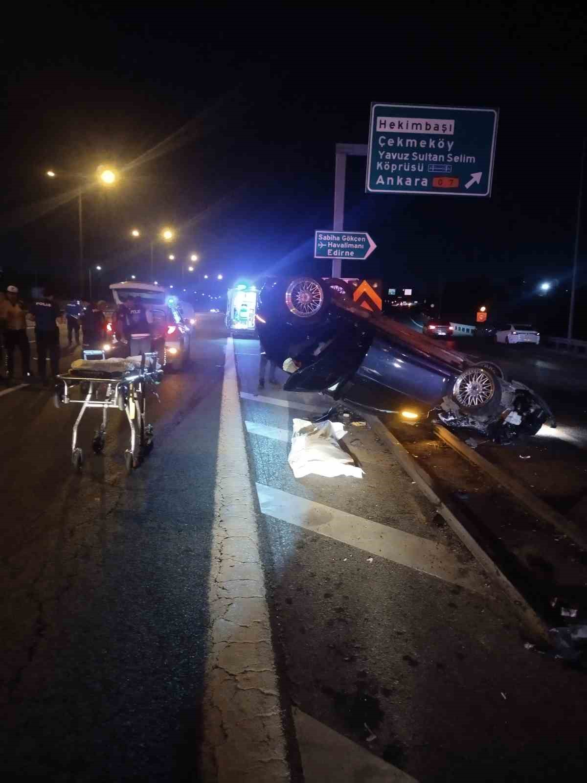 Beykoz’da TEM Otoyolu’nda panelvana çarpan otomobil bariyere saplandı: 1 ölü, 2 yaralı 5 beykozda tem otoyolunda panelvana carpan otomobil bariyere saplandi 1 olu 2 yarali 1 IiryBb3G