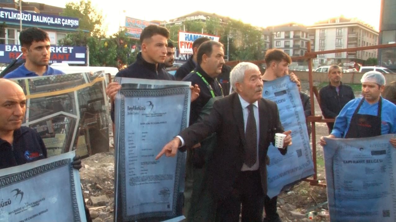 beylikduzunde esnaf ile zabita karsi karsiya geldi gergin anlar yasandi 0 VFN4MFSp