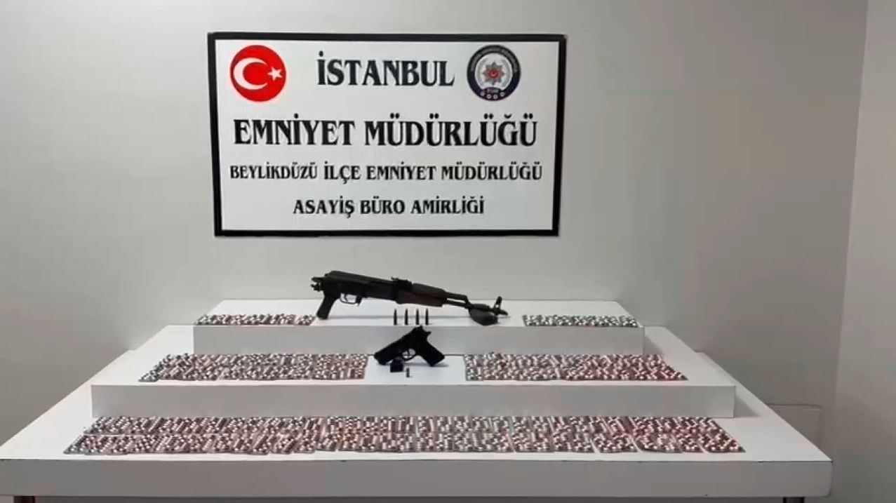 beylikduzunde is yerinin kursunlanmasi ile ilgili supheliler yakalandi 1 5Bk425MS