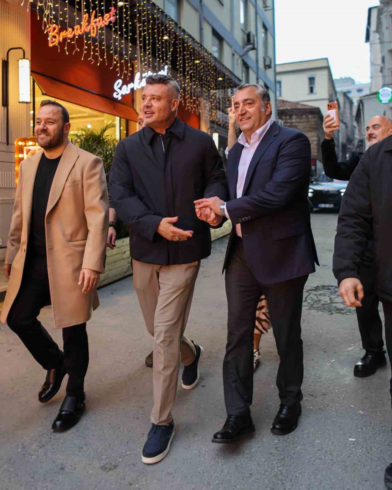 beyoglu fenerbahceliler dernegi sampiyonlari agirladi 3 E93qezws