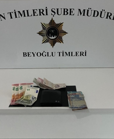 beyoglunda-guven-timleri-yankesiciyi-sucustu-yakaladi-x4lUCrpe.jpg