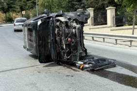 Adana’da trafikte yumruklu kavga kamerada 1 thumbnail
