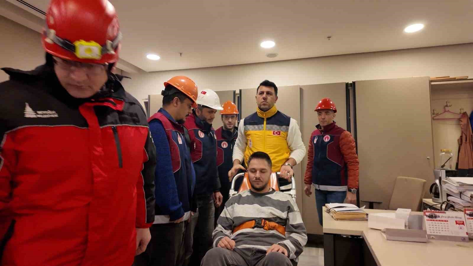 beyoglunda tarihi 6 dairede deprem tatbikati 1