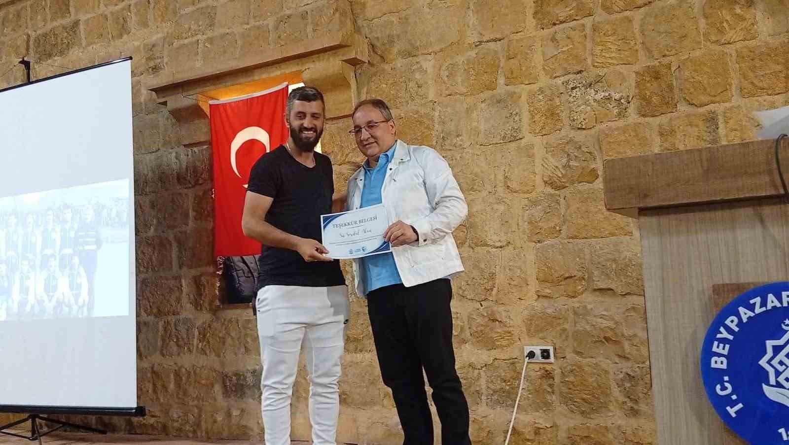 Beypazarı Belediye Spor’un 72. yılında efsaneler bir araya geldi 8 beypazari belediye sporun 72 yilinda efsaneler bir araya geldi 4 bd9thzFw