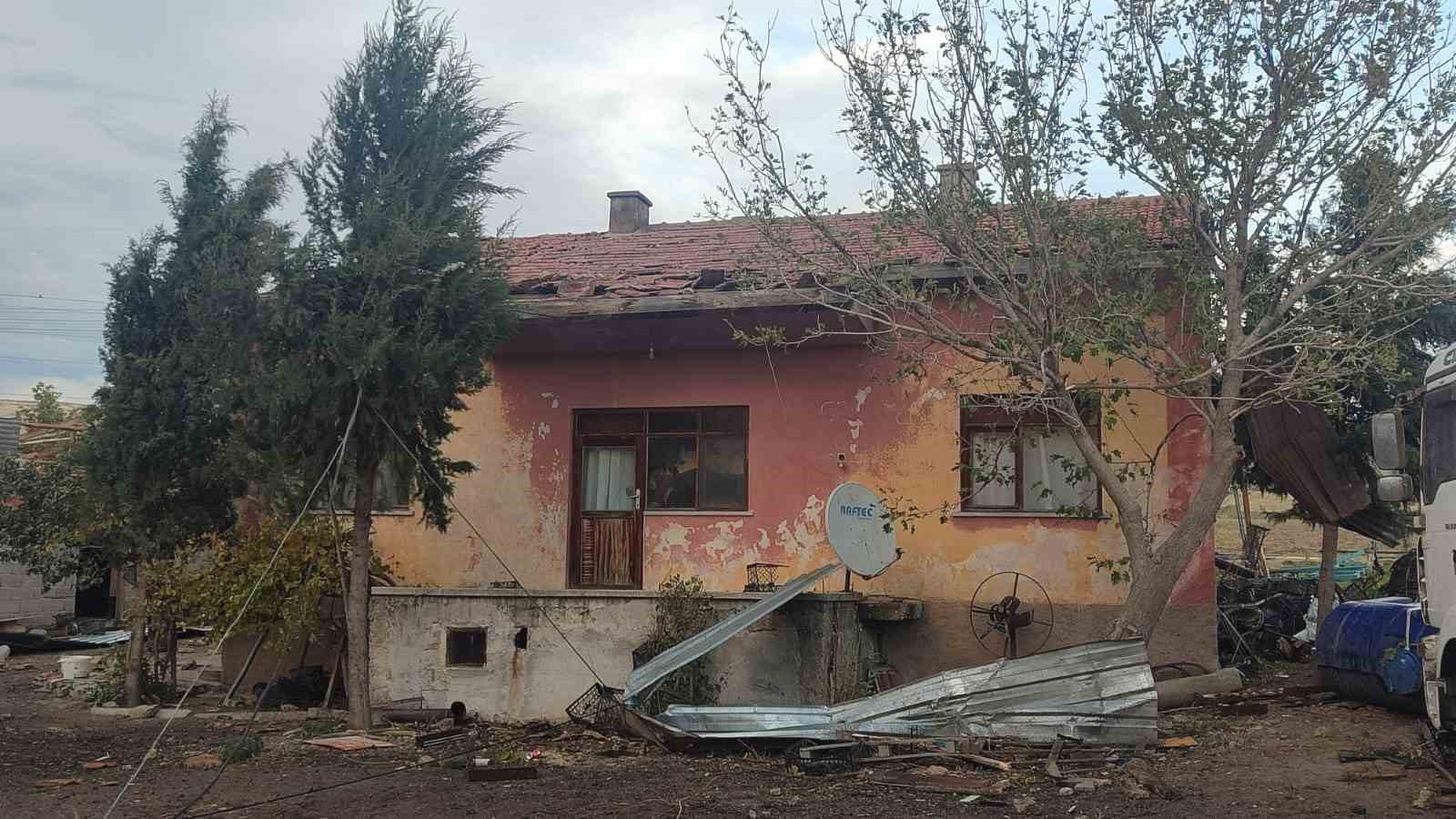 beypazarinda firtina catilari ucurdu 14