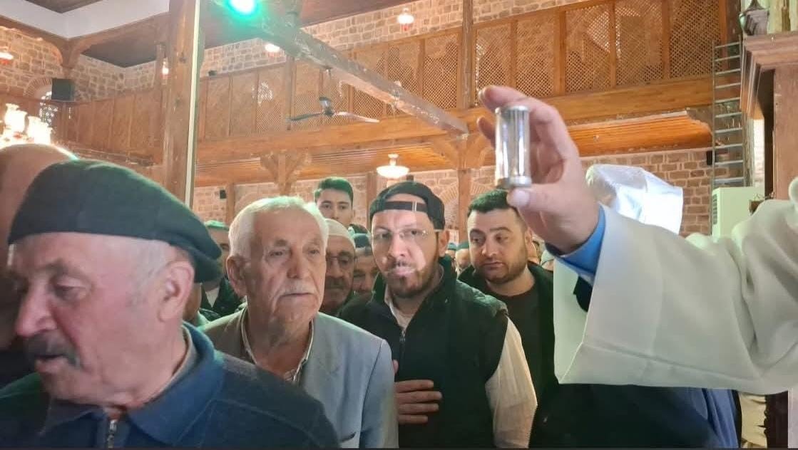 beypazarinda sakal i serif tarihi camide ziyarete acildi 1 9gVe3ujt