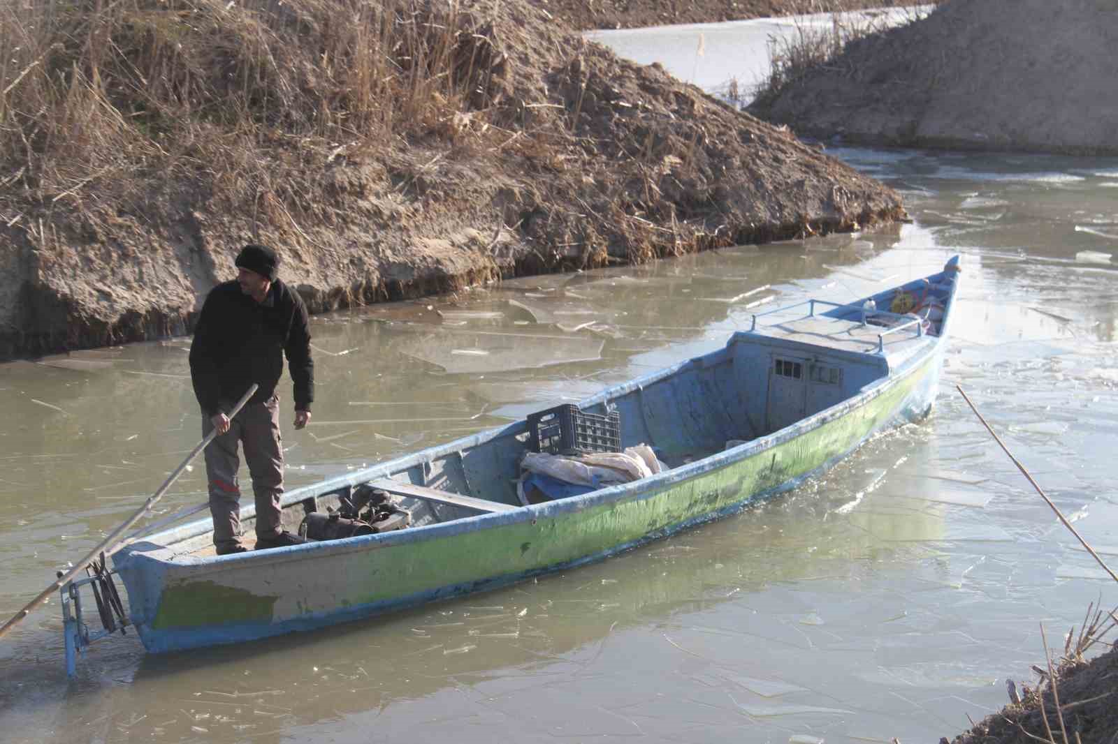 beysehir golunde balikcilarin buzla imtihani 6 Akk2hFS9