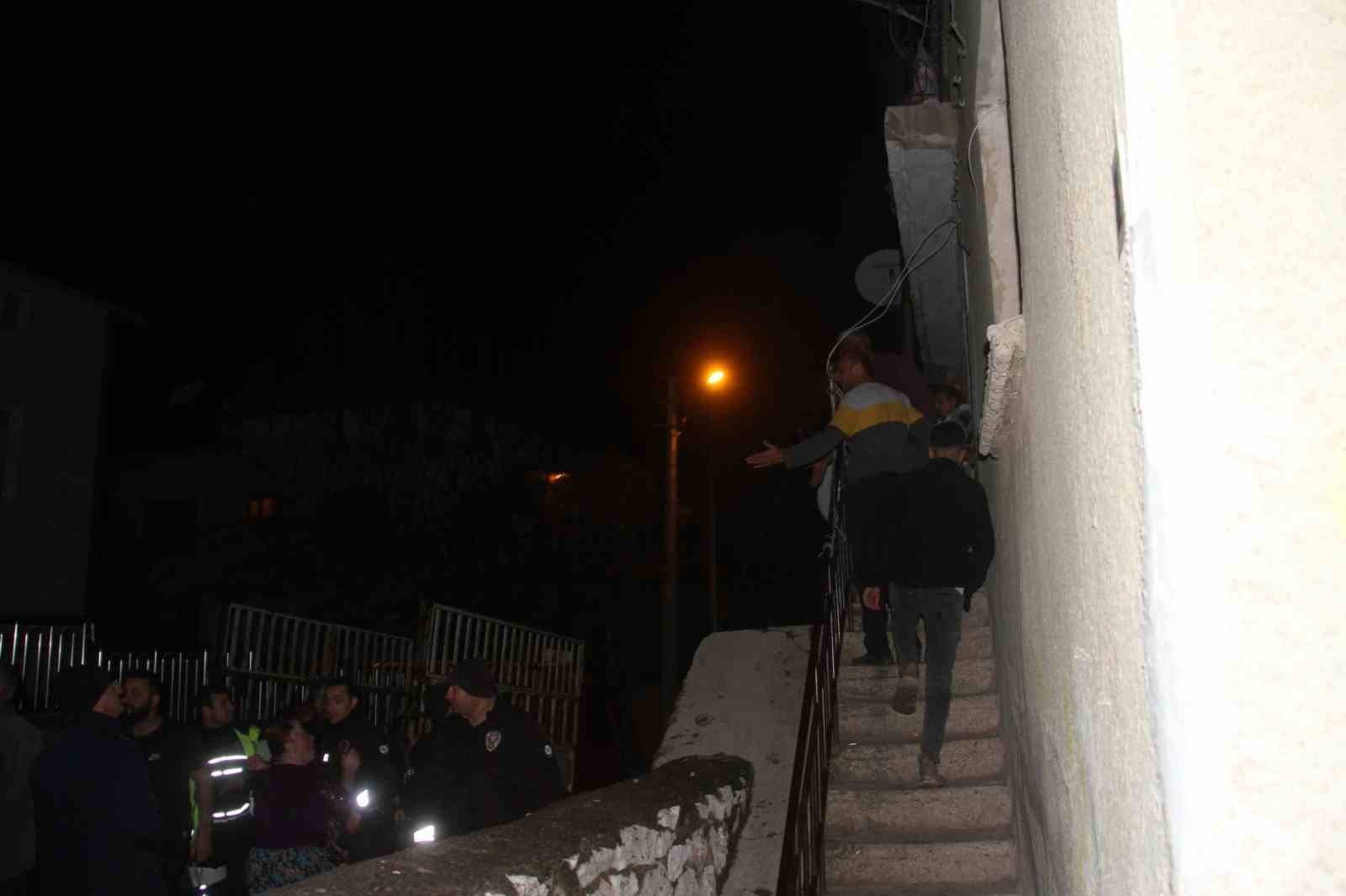 beysehirde yeni yilin ilk kavgasinda 5 kisi yaralandi 2 y4XDmSmz