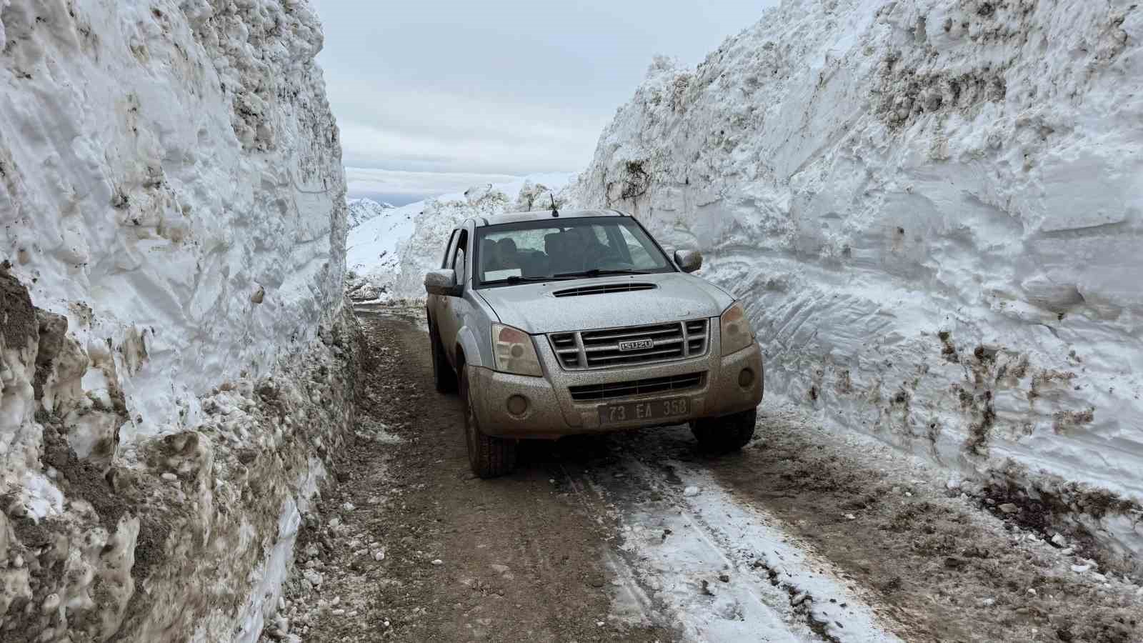 beytussebapta kar kalinligi yer yer 3 metreyi buldu 3