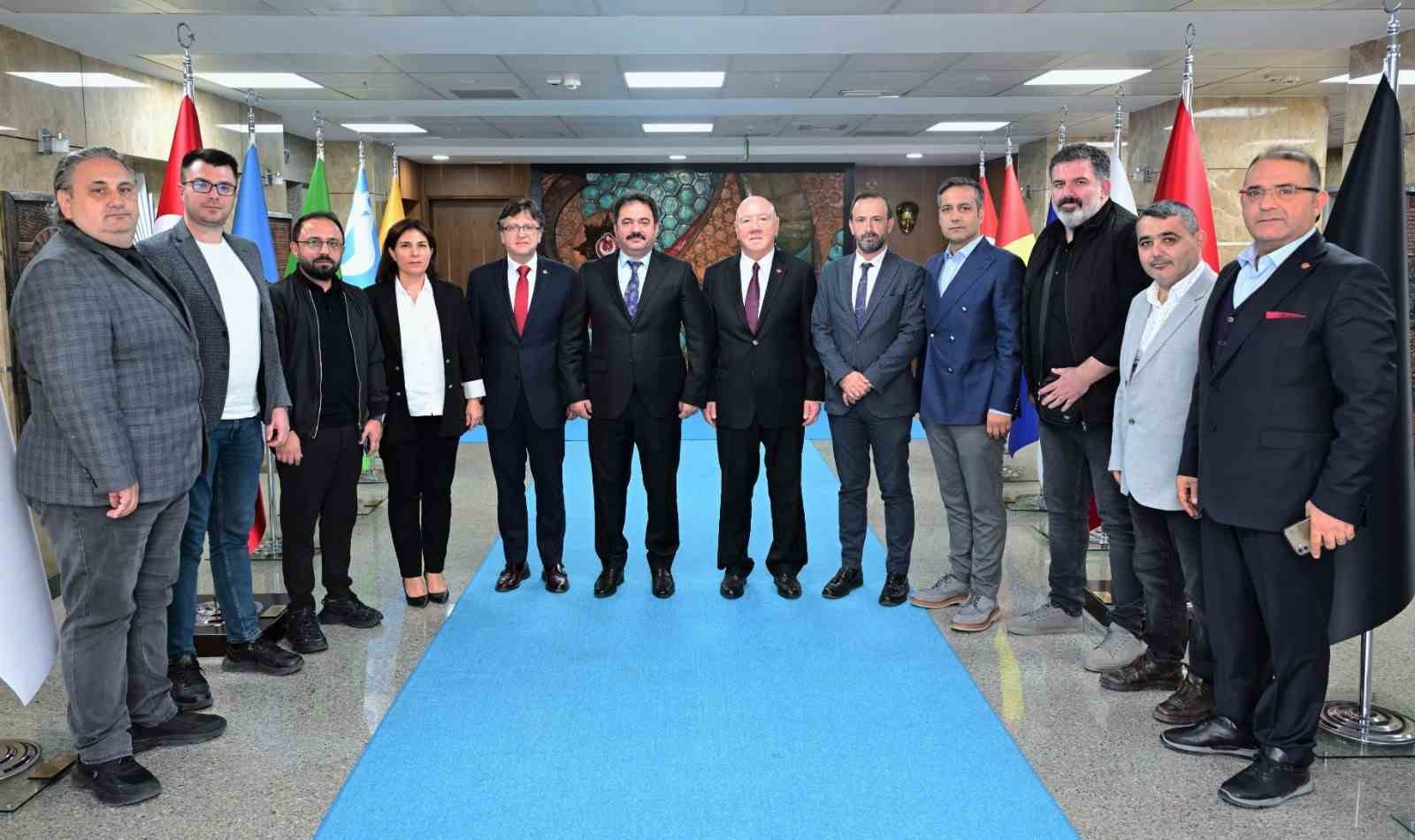 bgcden bursa emniyet muduru gokceye ziyaret 0 PZtfERD4