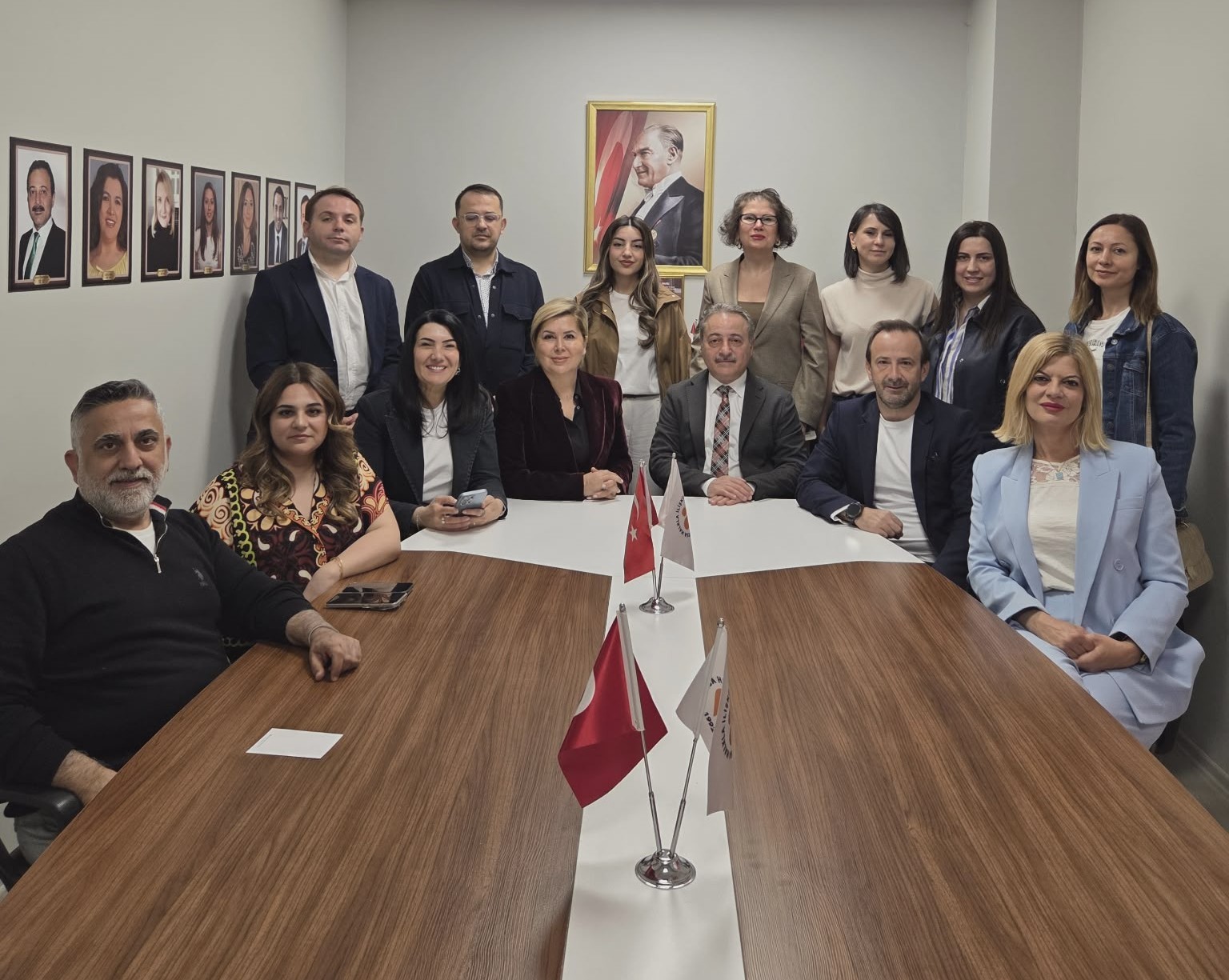 BHİD’de bayrak değişimi 5 bhidde bayrak degisimi 1 15e8k143