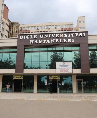 bicak-parasi-aldigi-icin-15-yila-kadar-hapis-talebi-ile-dava-acilmisti-gorevine-I7YaGKAR.jpg