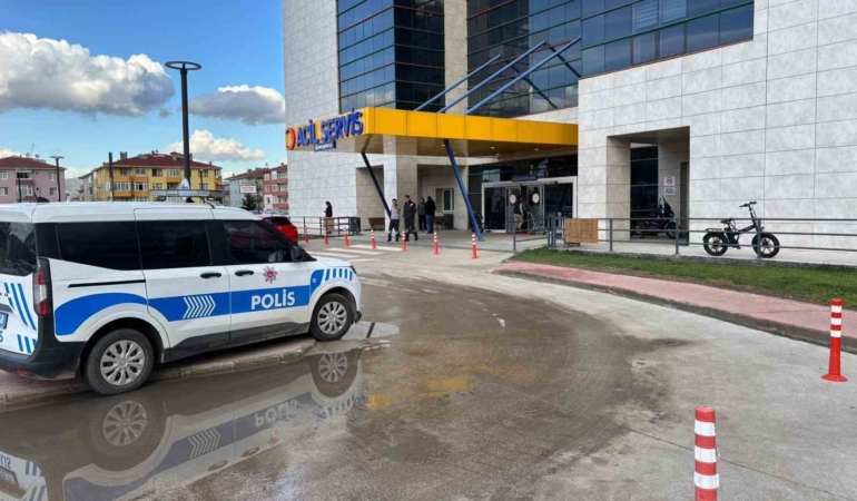 bicakla-dehset-sacmisti-o-anlar-kamerada-q62mIfxa.jpg