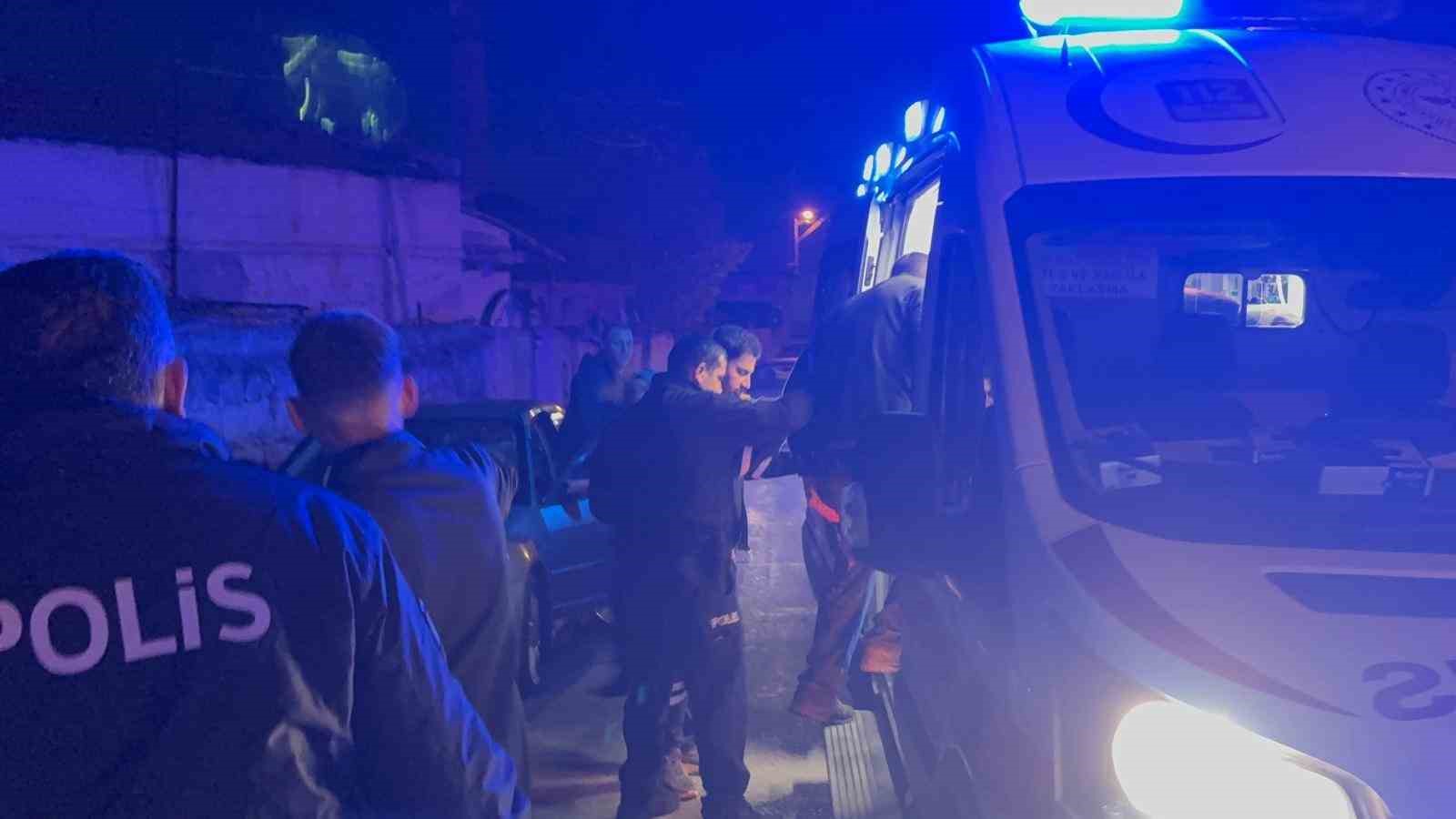 bicakla yaralanan sahis araciyla hastaneye gitmeye calisti 3 WV88SYMz