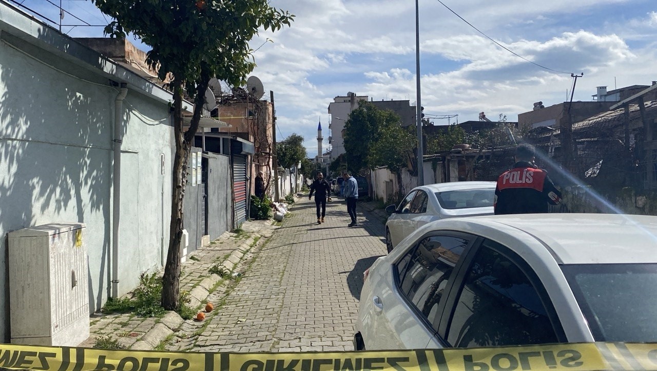 bicaklanarak oldurulen cakaloglu ciftinin cinayeti ile ilgili bir supheli gozaltina alindi 1 Ymg6Wr28