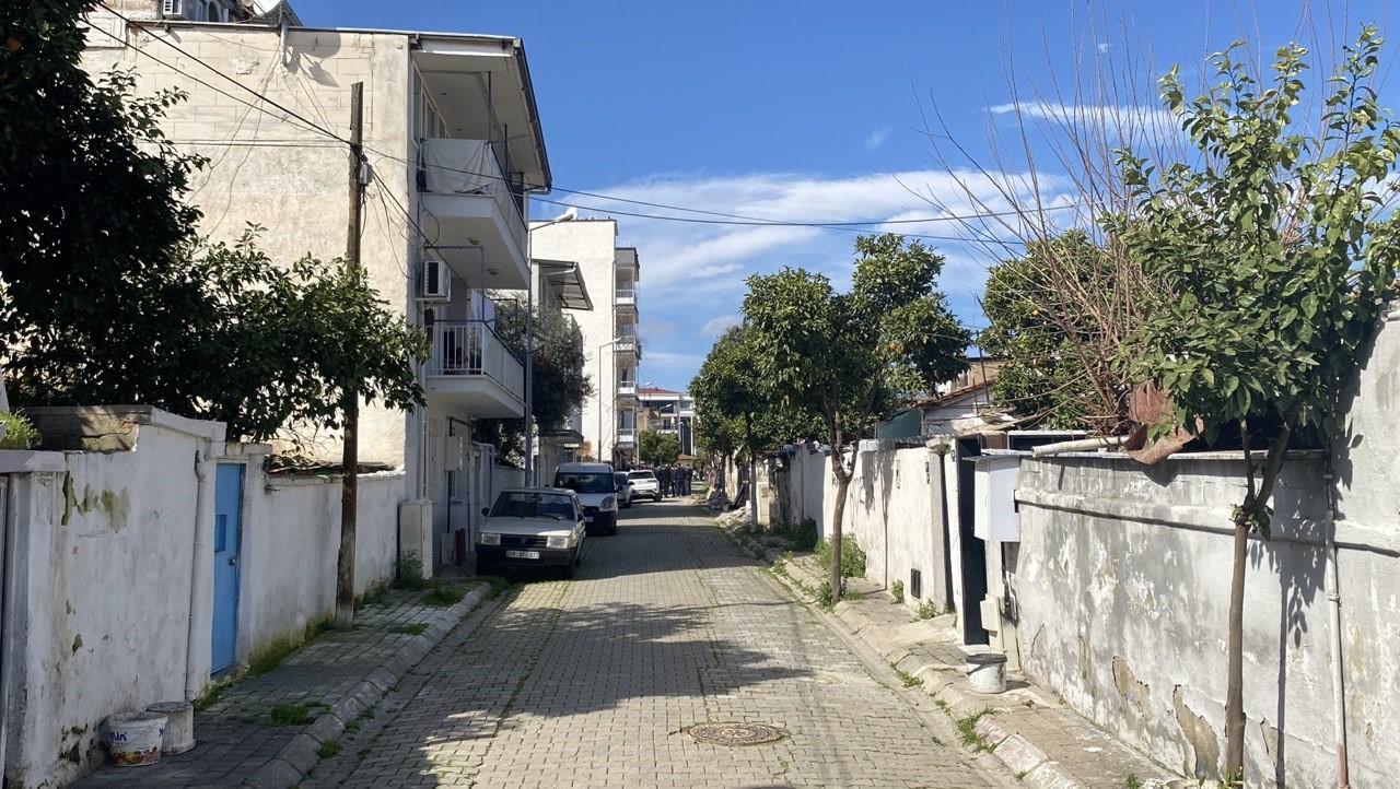 bicaklanarak oldurulen cakaloglu ciftinin cinayeti ile ilgili bir supheli gozaltina alindi 2 Q4fIXzMy