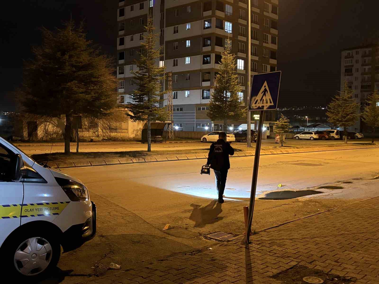 bicakli kavgada agabey kardes yaralandi 2 yarali 2 EFyGhVIF