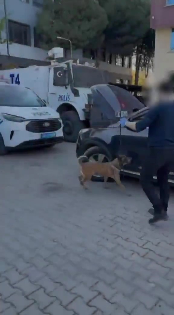 Biga’da uyuşturucu operasyonu: 1 şüpheli tutuklandı 7 bigada uyusturucu operasyonu 1 supheli tutuklandi 3 yBijRbgF