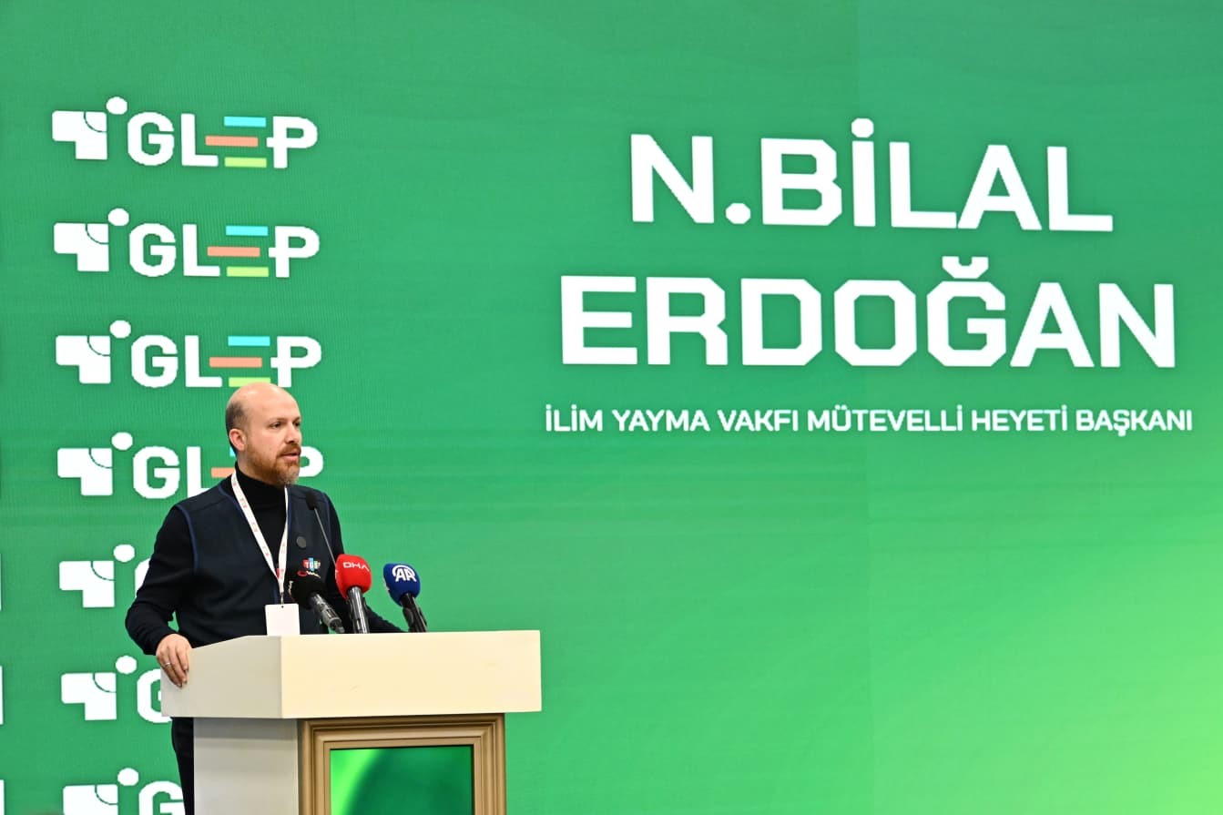 bilal erdogan dunya besten buyuktur diyen bir liderimiz varken gelin bu curumus duzene muhalefet OszWVblE