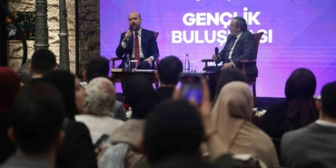 bilal-erdogan-konyada-genclerle-bulustu-JMmLEg1L.jpg