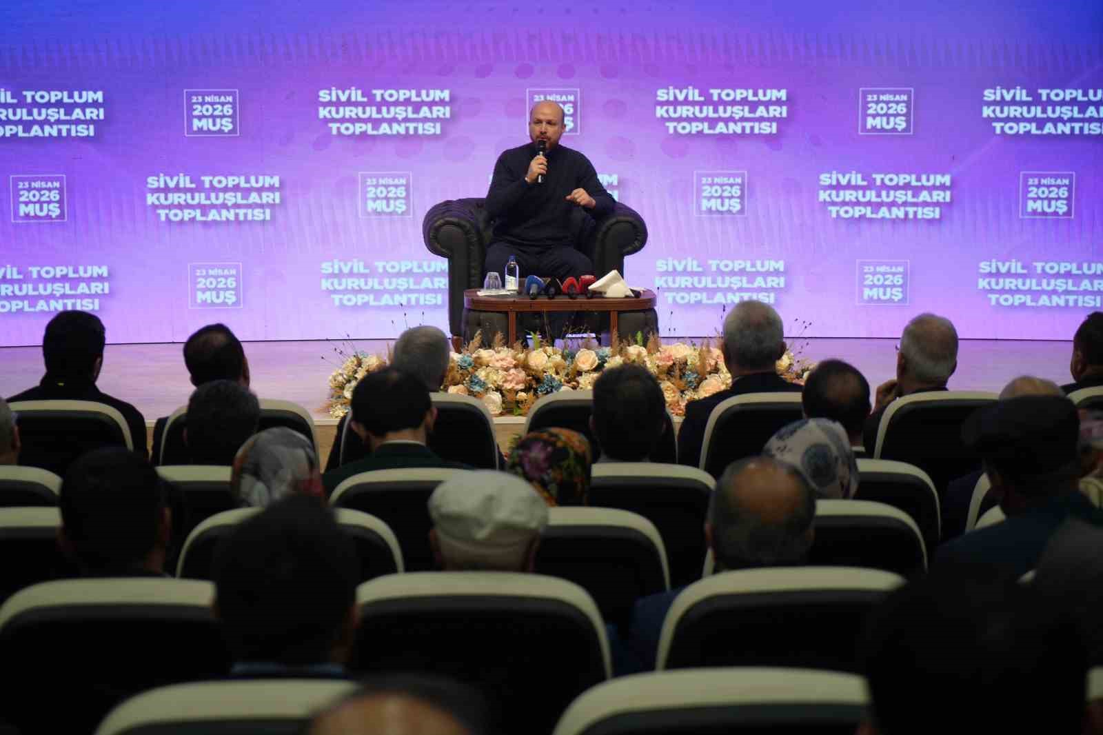 bilal erdogan musta stk temsilcileriyle bulustu 4 JQfsn9yd