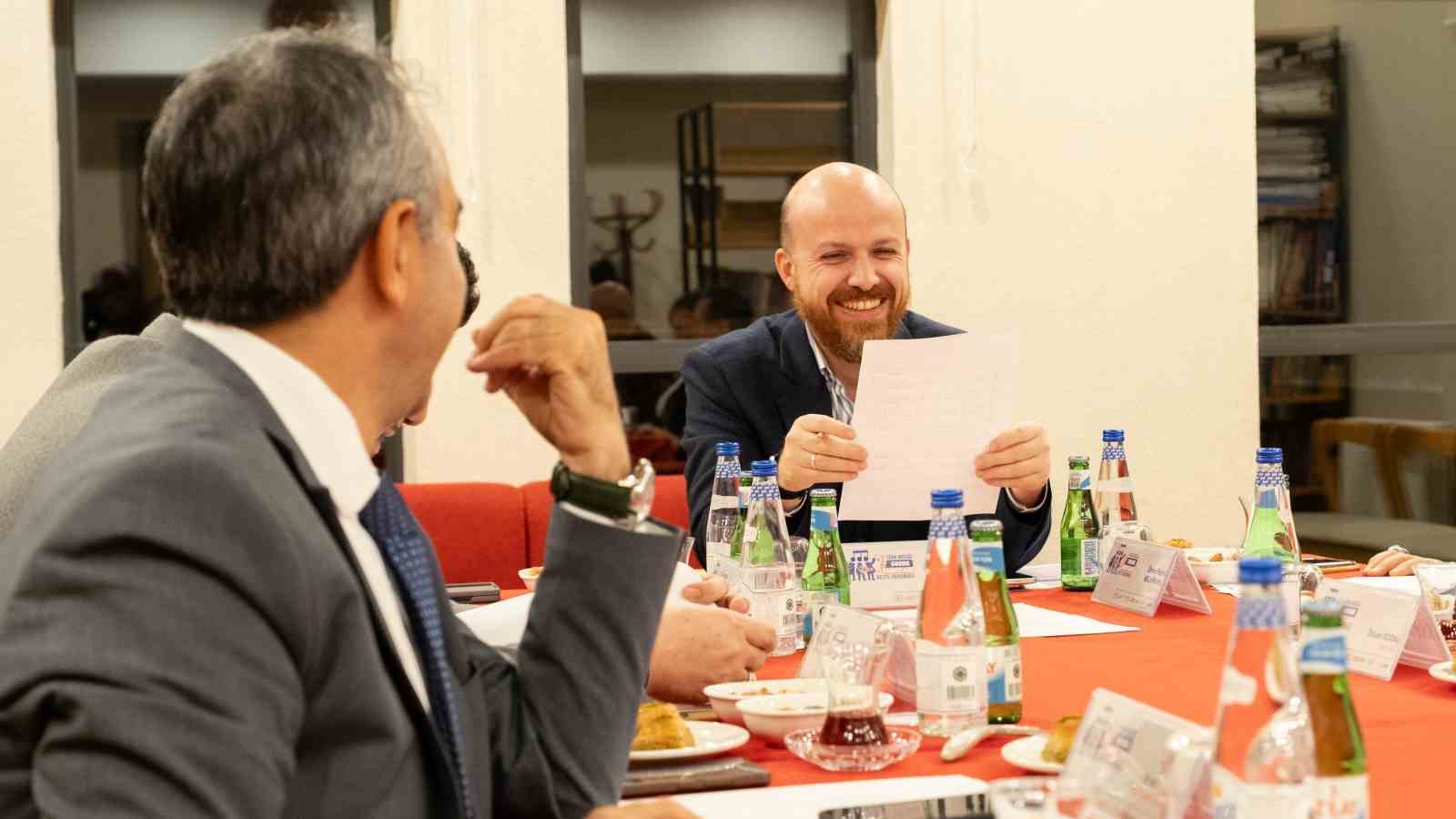 Bilal Erdoğan: "Türk müziği usulleriyle bestelenmiş çocuk şarkılarının sayısının artmasına hizmet etmek istiyoruz" 7 bilal erdogan turk muzigi usulleriyle bestelenmis cocuk sarkilarinin sayisinin artmasina hizmet etmek istiyoruz 3 qZkwT77z