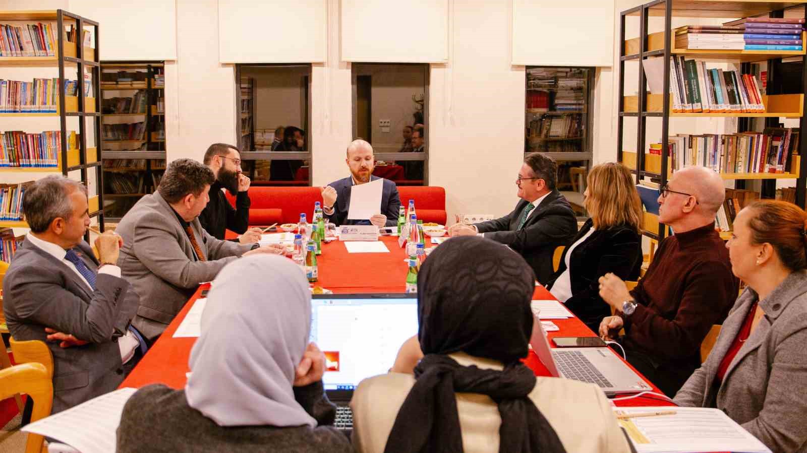 Bilal Erdoğan: "Türk müziği usulleriyle bestelenmiş çocuk şarkılarının sayısının artmasına hizmet etmek istiyoruz" 8 bilal erdogan turk muzigi usulleriyle bestelenmis cocuk sarkilarinin sayisinin artmasina hizmet etmek istiyoruz 4 ujOw3ukW