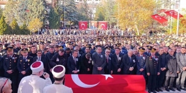 bilecik-sehidini-15-bin-kisi-ile-ugurladi-HrH2ThJe.jpg