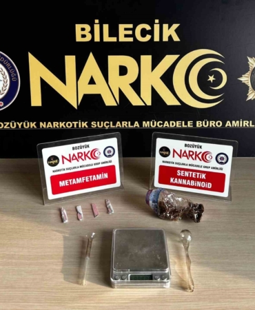 bilecikte-3-adrese-es-zamanli-uyusturucu-operasyonu-1rhn8nym.jpg