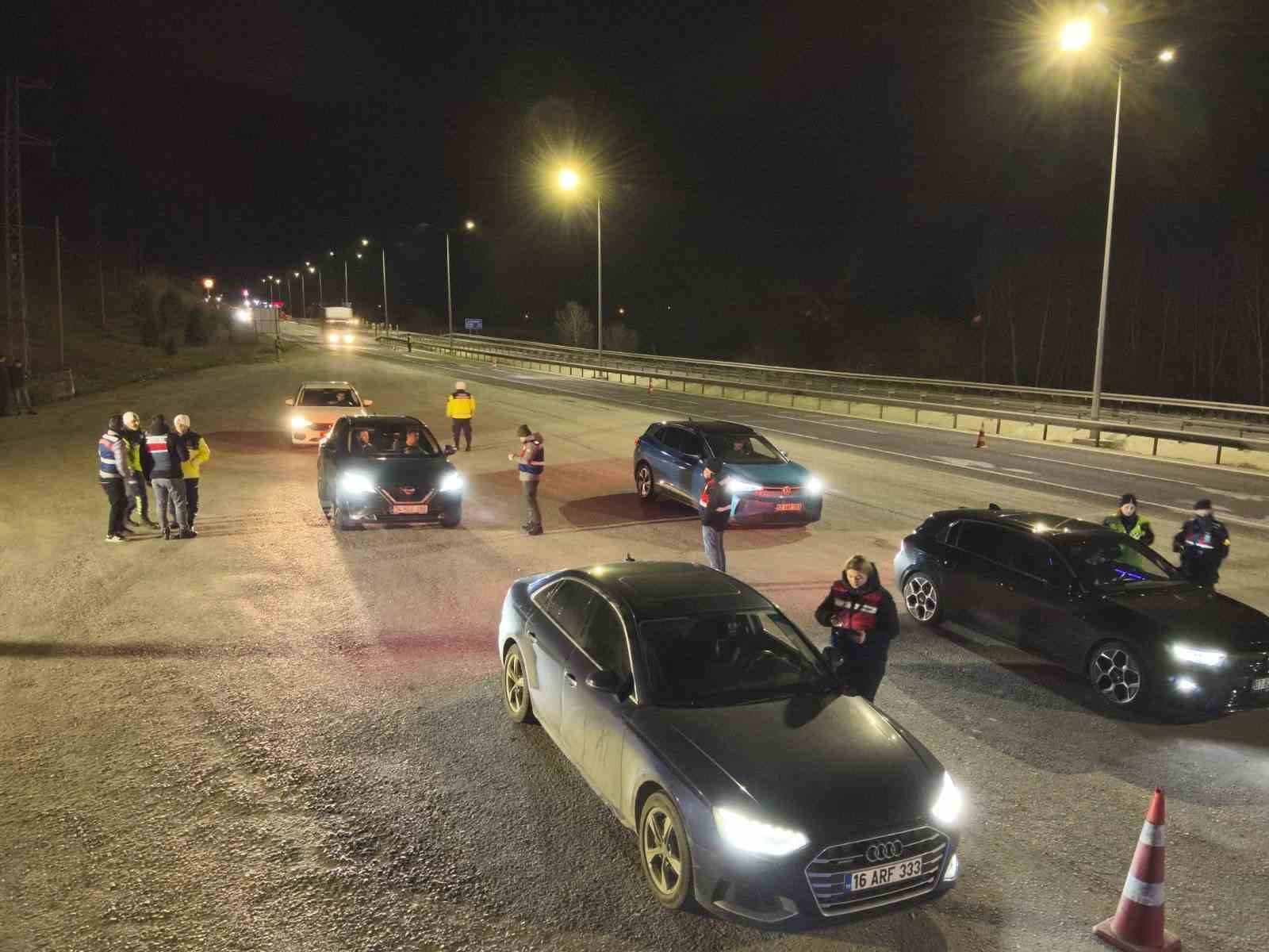 bilecikte aramasi olan 10 kisi yakalandi 3 4ptTddwT