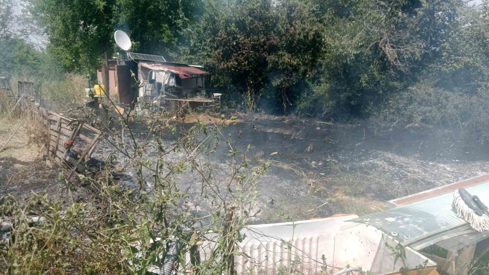 bilecikte bahcedeki yanginda baygin bulunan ev sahibi hayatini kaybetti 0