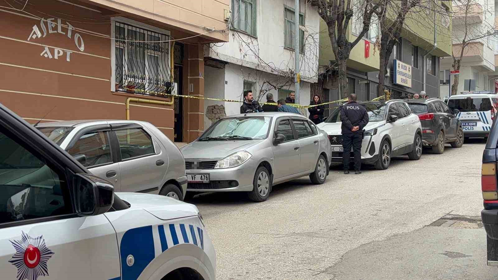 bilecikte evinde olu bulunan sahsin cinayete kurban gittigi ogrenildi 1