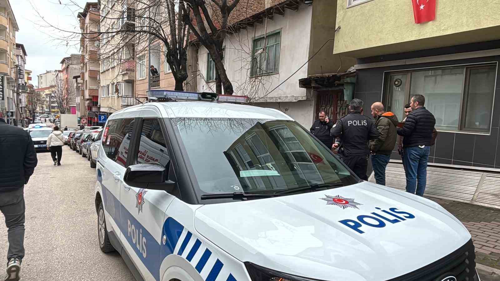 bilecikte evinde olu bulunan sahsin cinayete kurban gittigi ogrenildi 2 3PGby4ZR