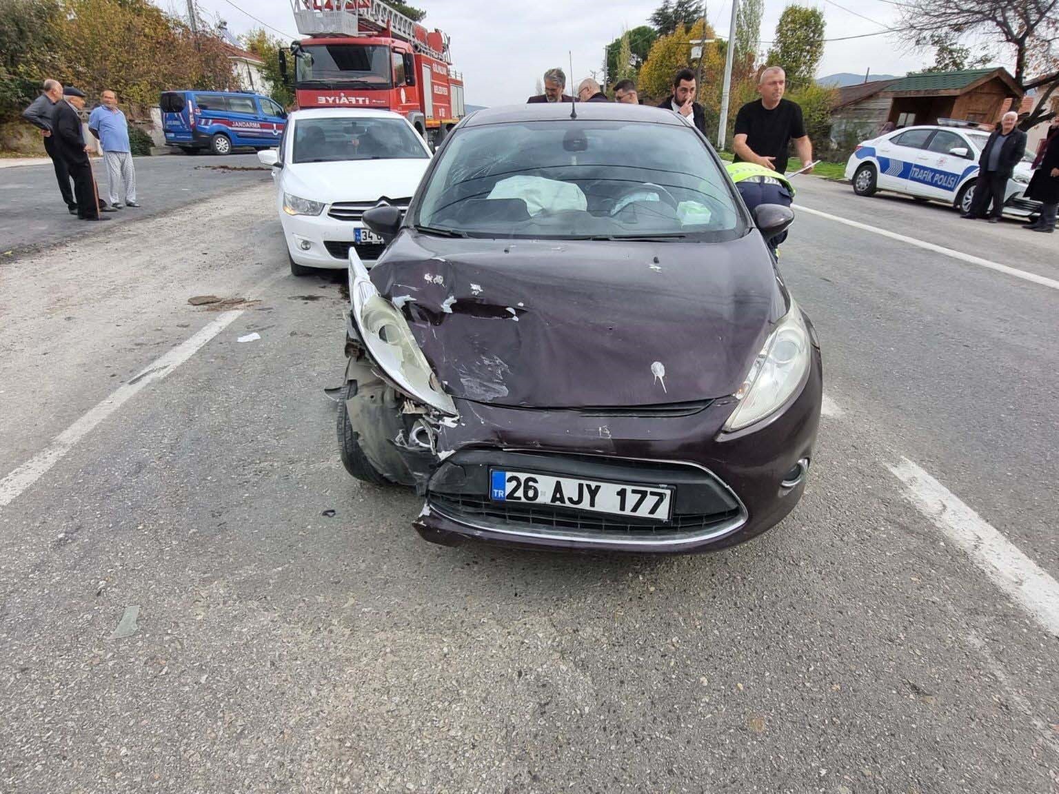 bilecikte meydana gelen trafik kazasinda 2si cocuk 5 kisi yaralandi 4 6BlmugWF
