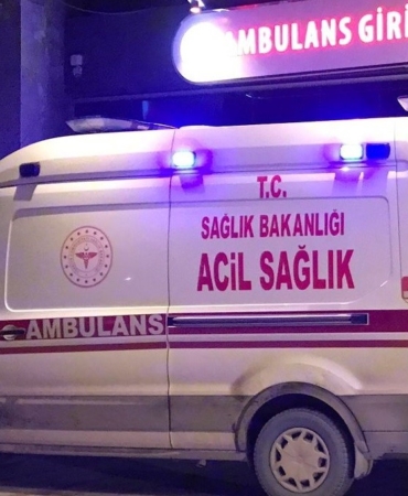 bilecikte-otobus-ile-otomobil-carpisti-3-yarali-dmgw8eMn.jpg