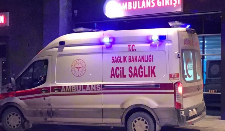 bilecikte-otobus-ile-otomobil-carpisti-3-yarali-dmgw8eMn.jpg
