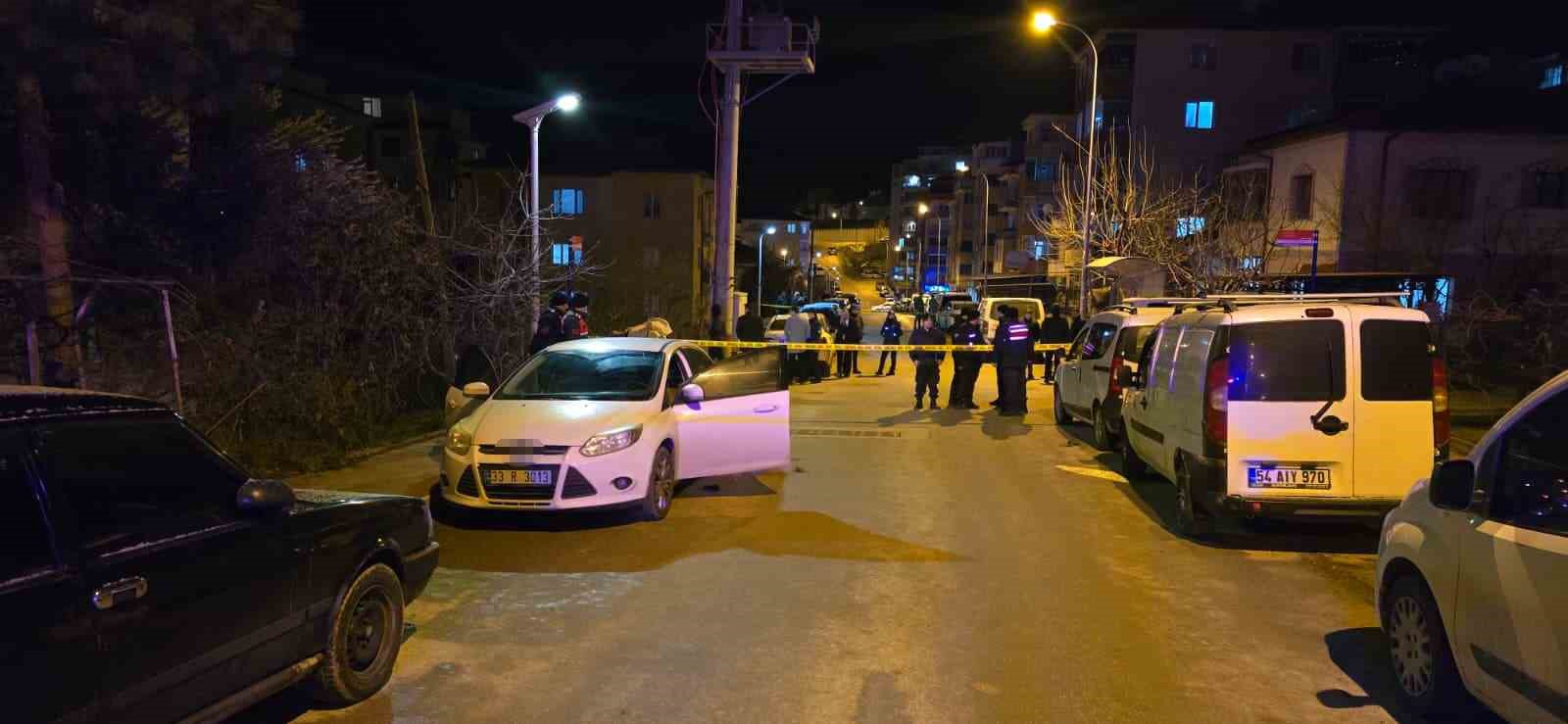 bilecikte polis memuru eski esinin evlendigi polisi silahla vurdu 2 ROmPnYcl