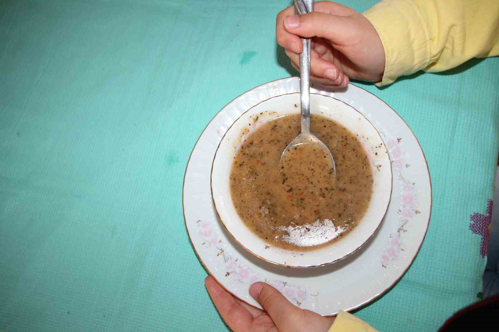 bilecikte ramazan ayinin vazgecilmesi isirgan otlu tarhana corbasi 6 KMXIw1c8