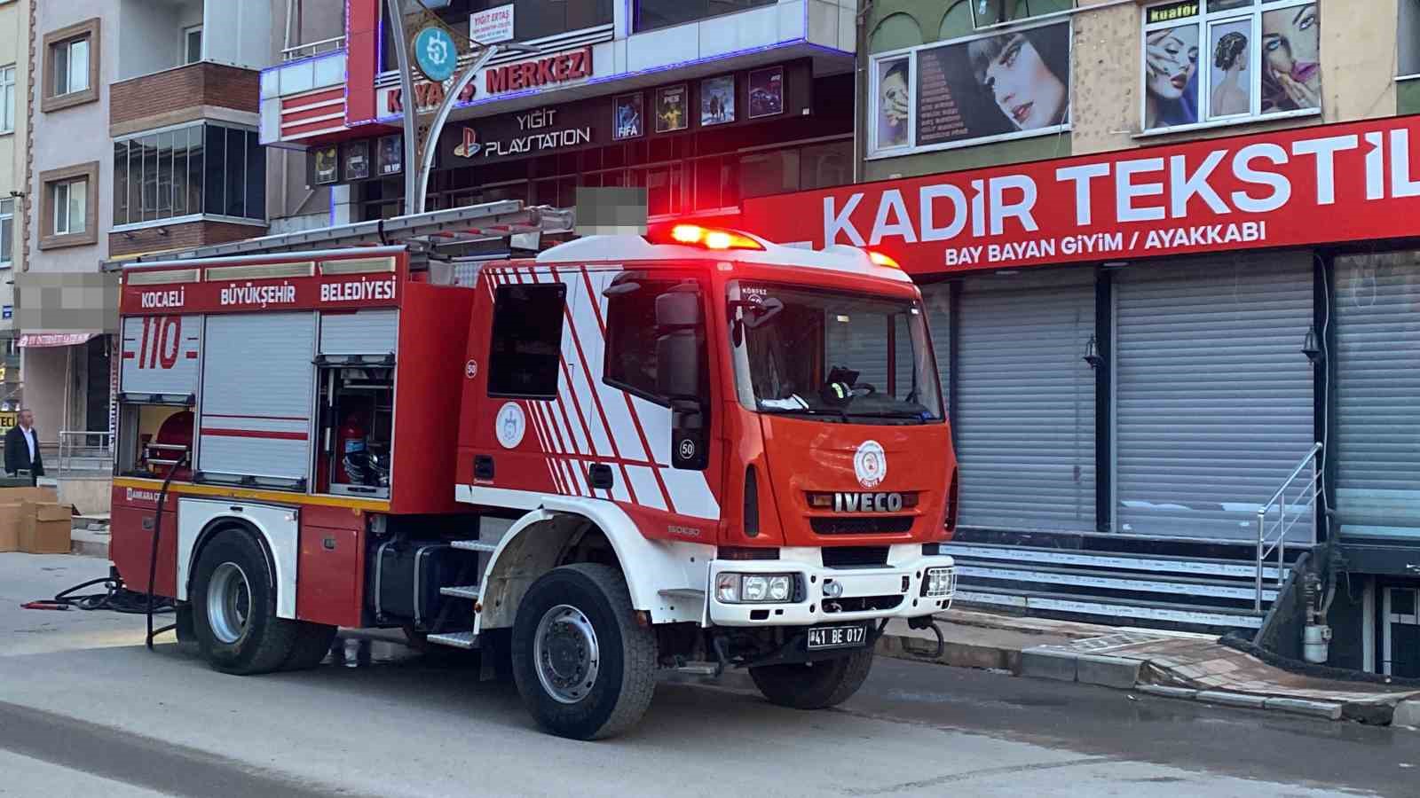 bilgisayar patladi ofiste yangin cikti 0 VjeeRNry