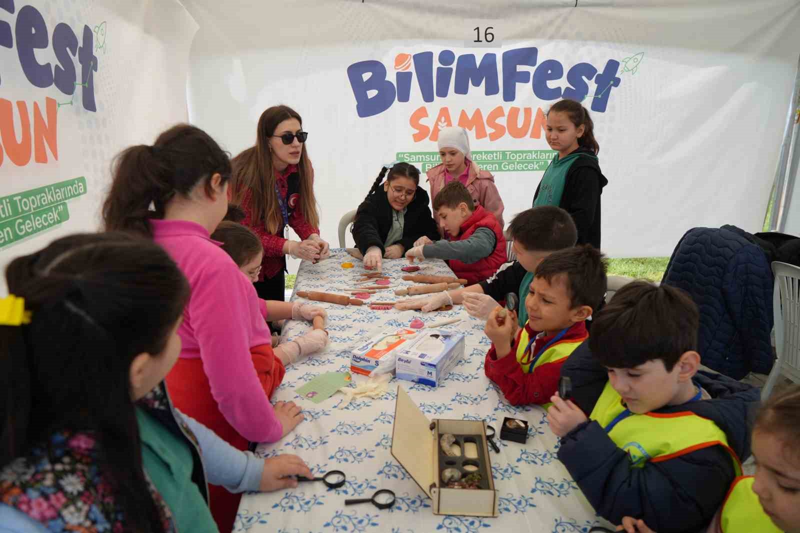 bilimfest samsuna gorkemli acilis 5 eeF2uFsT