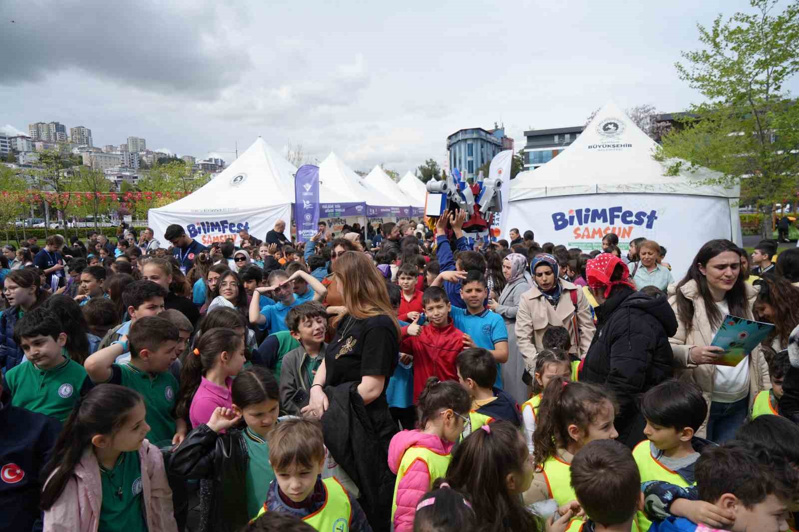 bilimfest samsuna gorkemli acilis 8 XBwdBk1J