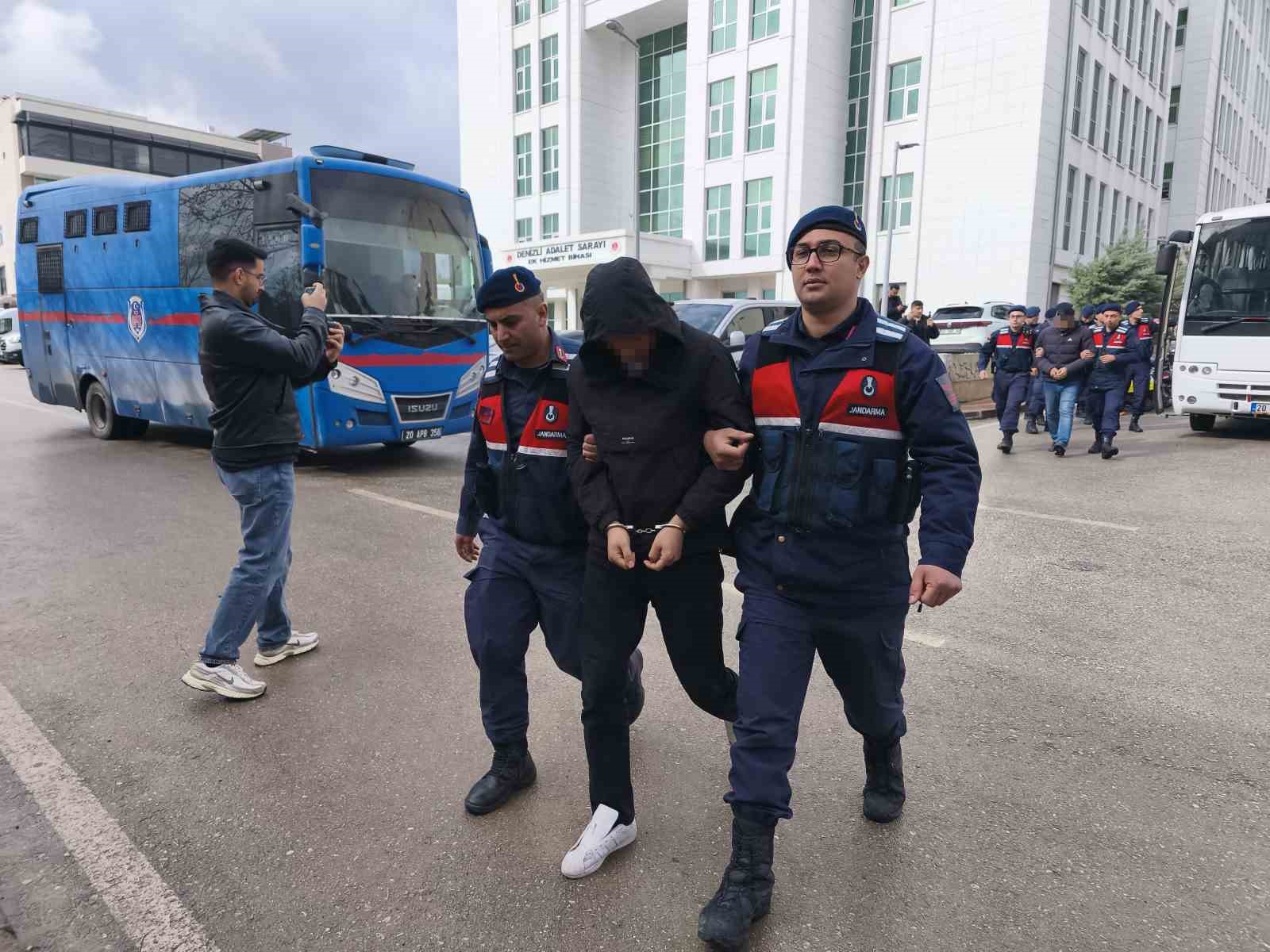 bilisim dolandiricilarina 9 ilde es zamanli operasyon 14 gozalti 7 Sug2mwAk