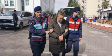 bilisim-dolandiricilarina-9-ilde-es-zamanli-operasyon-14-gozalti-V4X2vY25.jpg