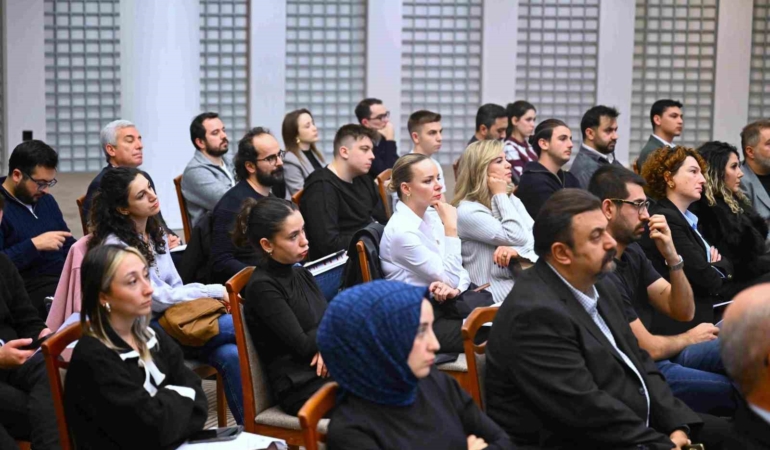 bilisim-sektoru-btso-akademide-gelecegin-kodlarini-yazdi-lOzgSFKr.jpg