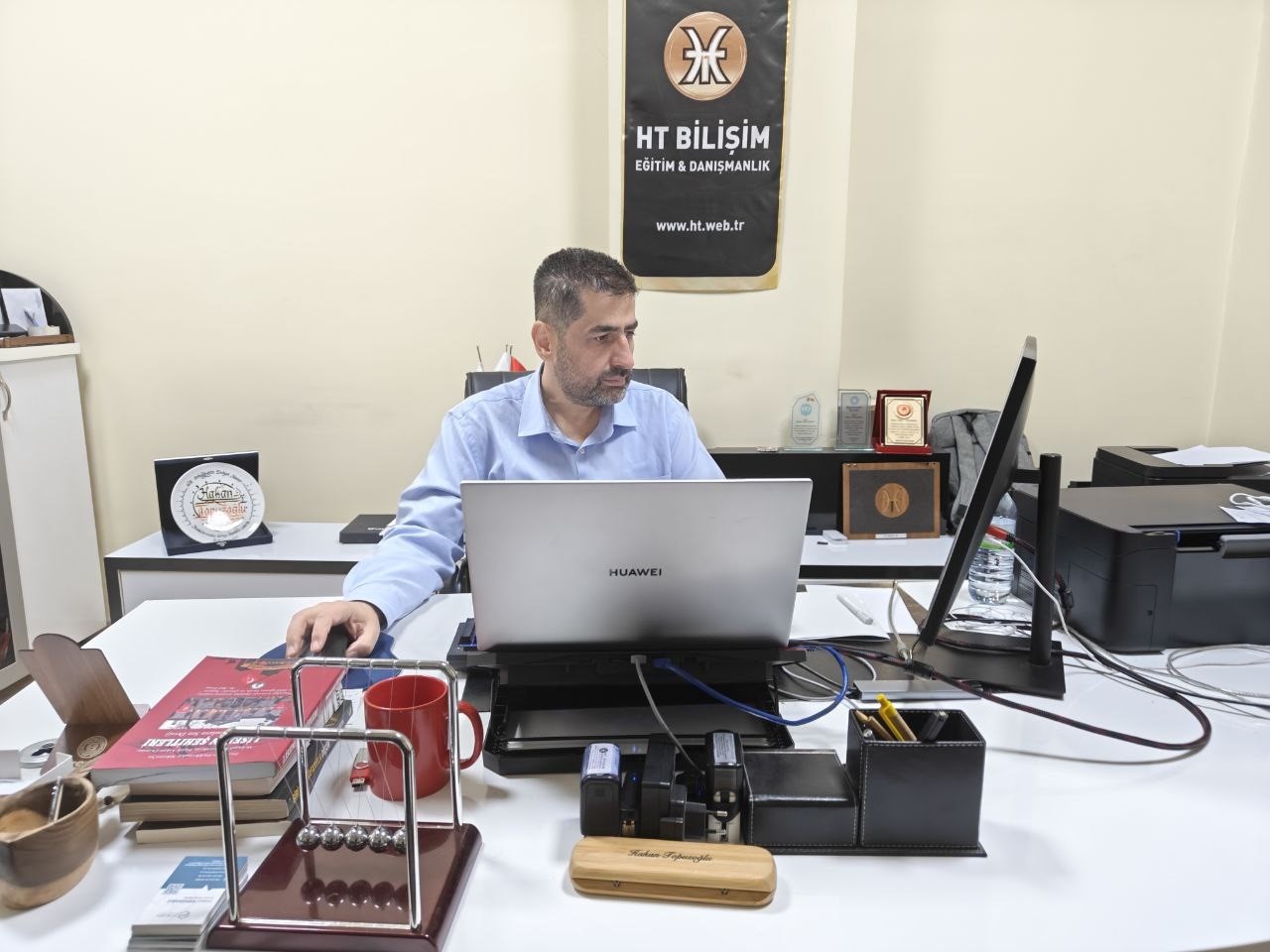Bilişim uzmanı: "Yapay zekayı hayatımızın her alanında farkında olmadan kullanıyoruz" 6 bilisim uzmani yapay zekayi hayatimizin her alaninda farkinda olmadan kullaniyoruz 2 hITUOQIw