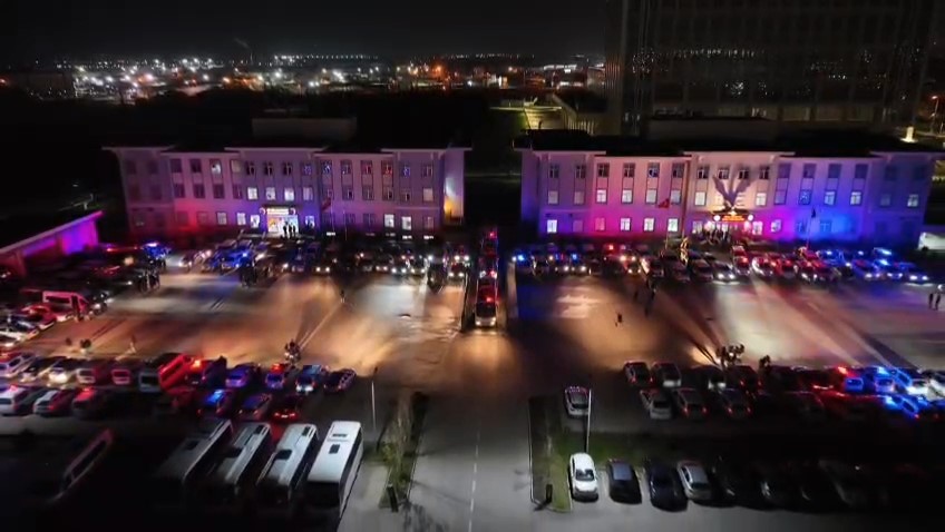 bin polisin katilimiyla bursa merkezli 4 ilde narkotik operasyonu 84 tutuklama 2 tsLwUXB1