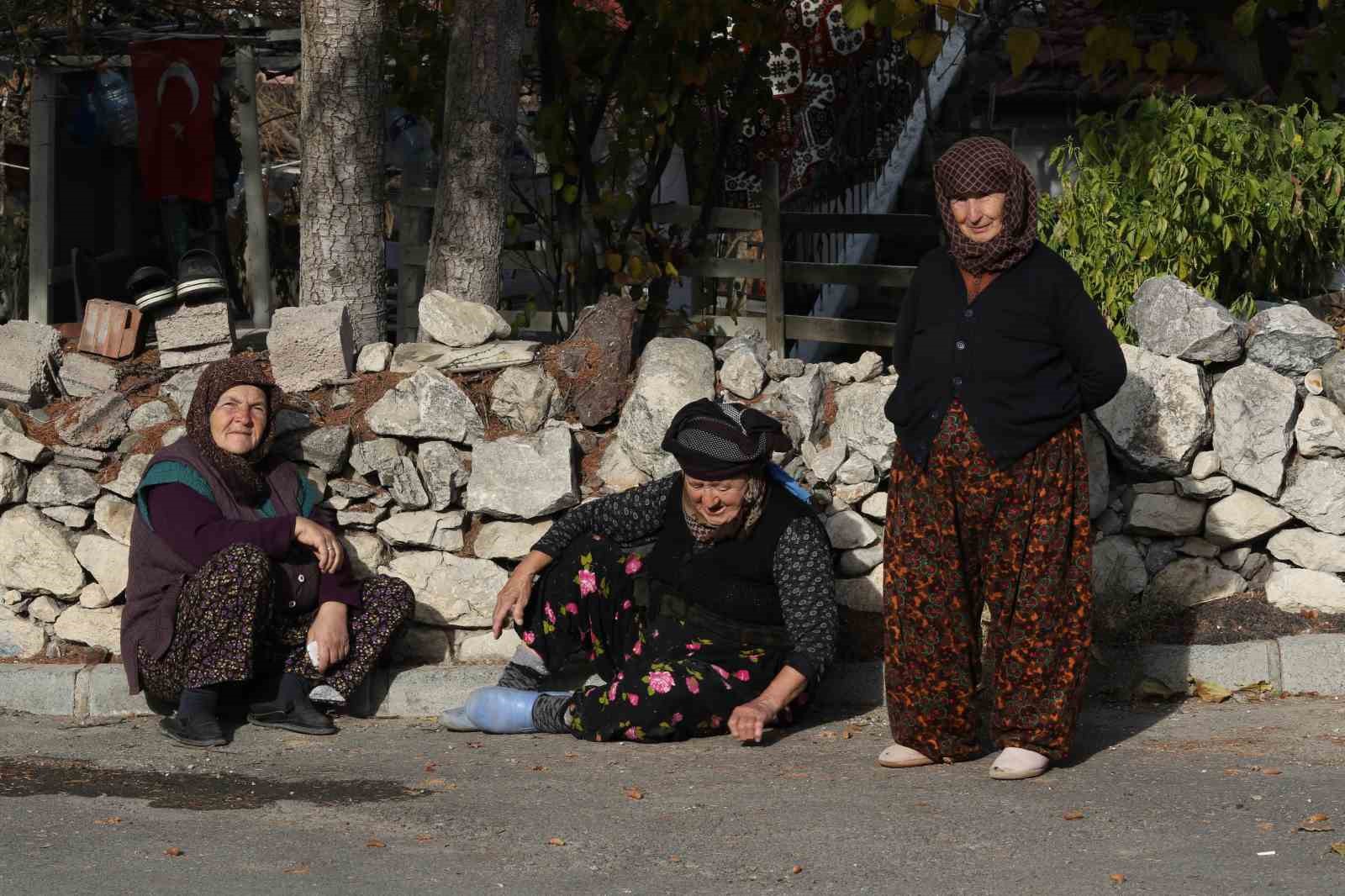 binalardan duvarlara renk cumbusu renkli koy 11 QfSO6ALm