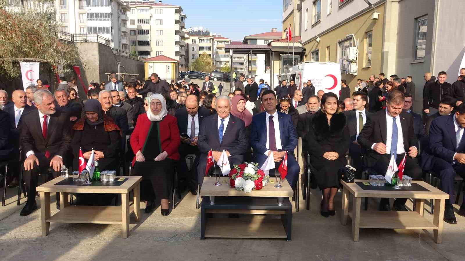 binali yildirim onumuzde buyuk bir firsat var o firsat terorsuz turkiye 3 FbVyPpqG