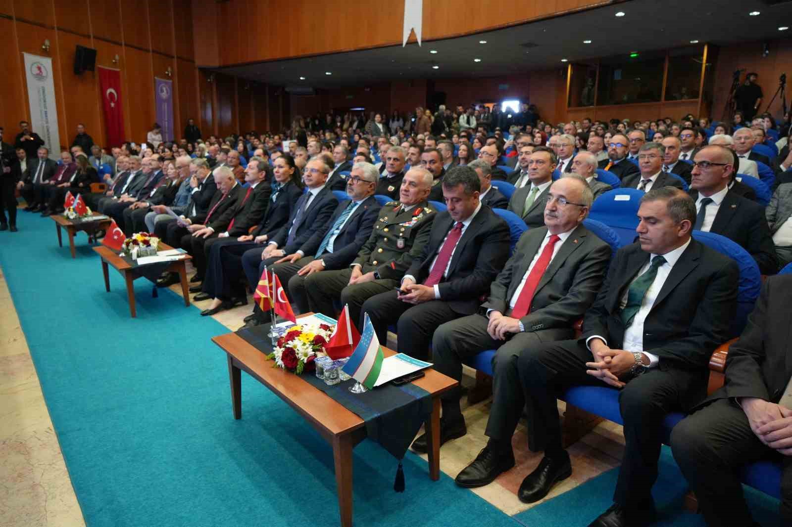 binali yildirim turk devletleri kendi disindaki ulkelerin refahini yukseltmeye calisiyor 3